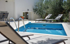 Villa OLIVE TREE village Pisak heated pool and close to the beach